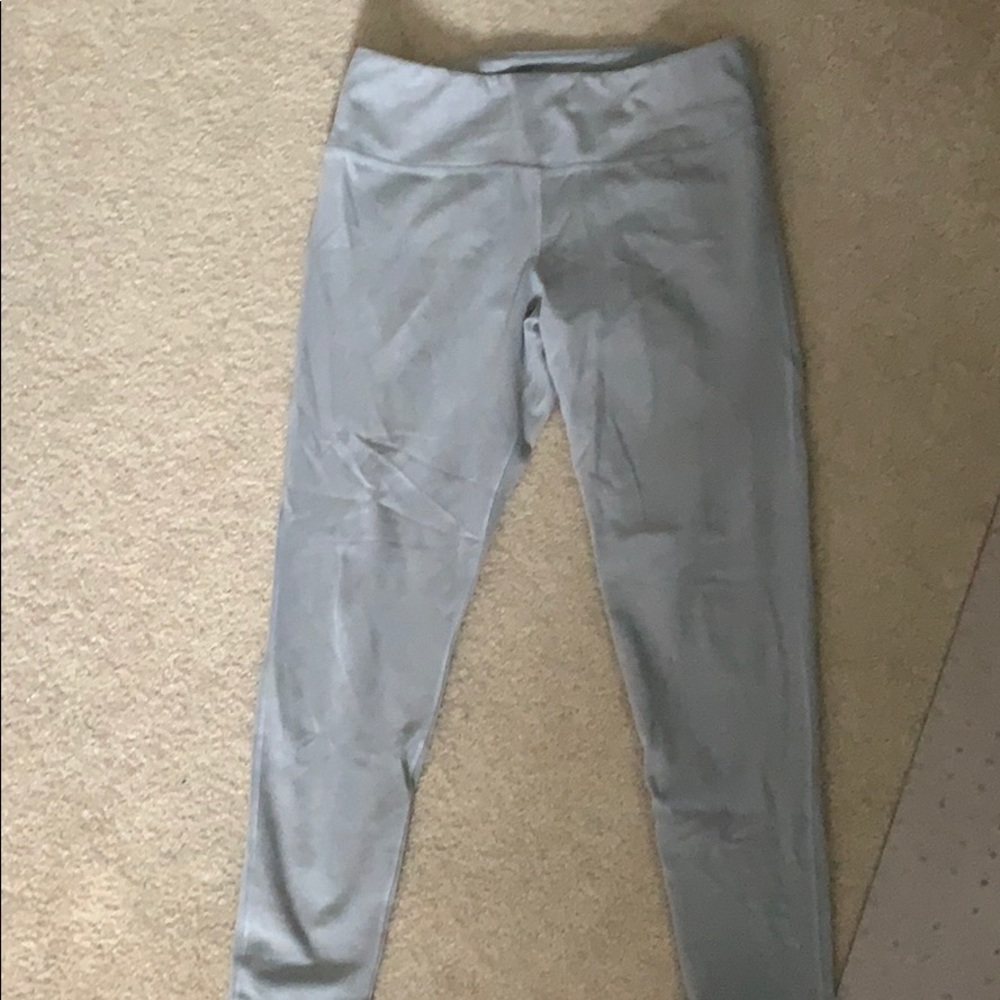 Light gray danskin leggings!